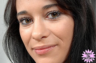 Viki in Viki Solo pic #63